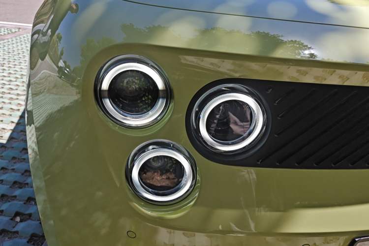 Used firefly 2025 Free Edition Right Front Headlight