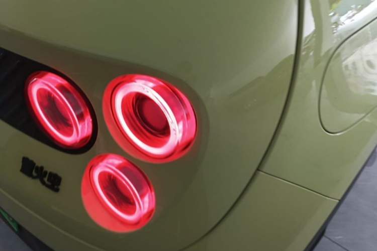 Used firefly 2025 Free Edition Right Rear Taillight