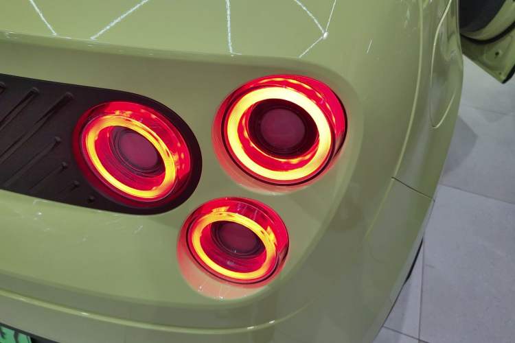Used firefly 2025 Free Edition Right Rear Taillight