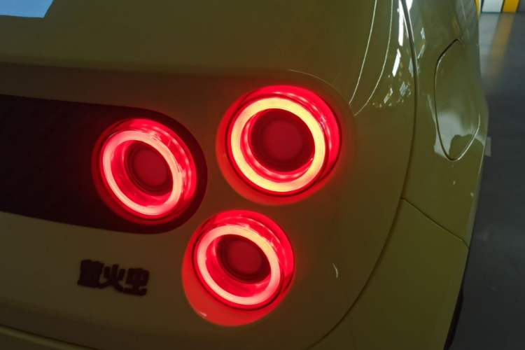 Used firefly 2025 Free Edition Right Rear Taillight