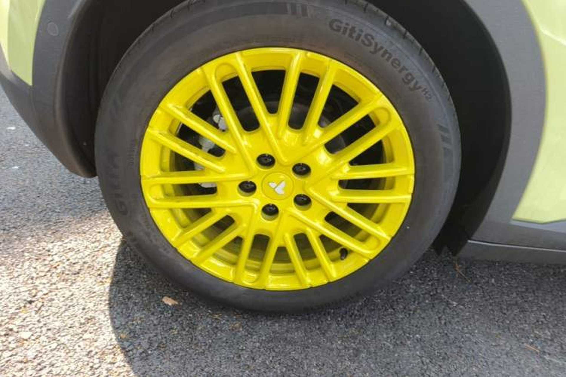 Used firefly 2025 Free Edition Right Rear Wheel Hub
