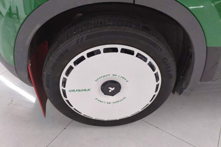 Used firefly 2025 Free Edition Right Rear Wheel Hub