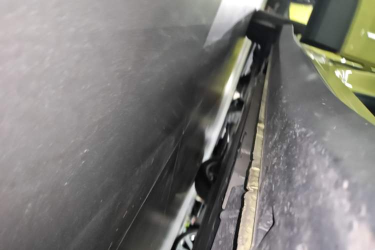 Used firefly 2025 Free Edition Right Side Sill