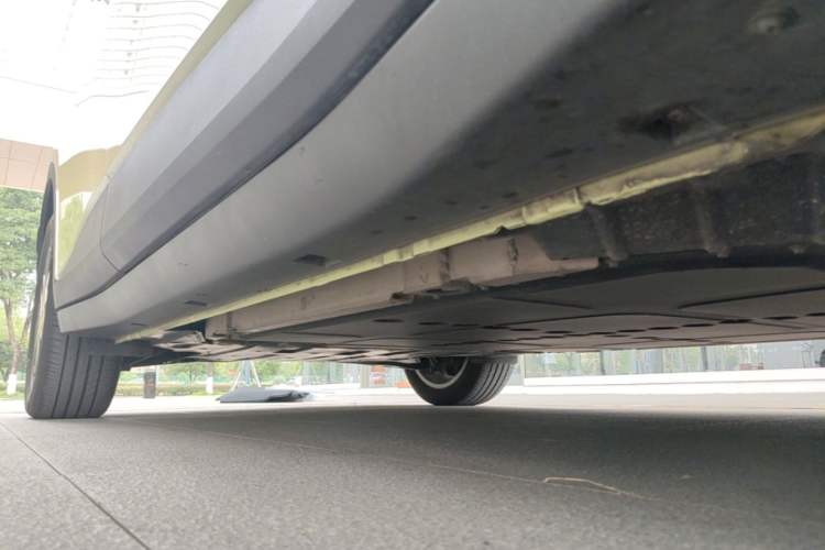 Used firefly 2025 Free Edition Right Side Sill