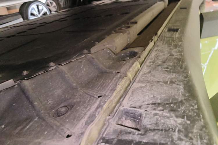 Used firefly 2025 Free Edition Right Side Sill