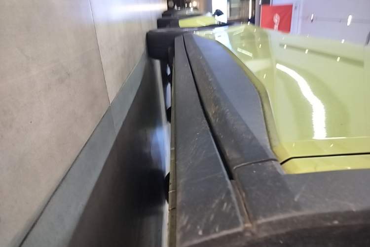 Used firefly 2025 Free Edition Right Side Sill