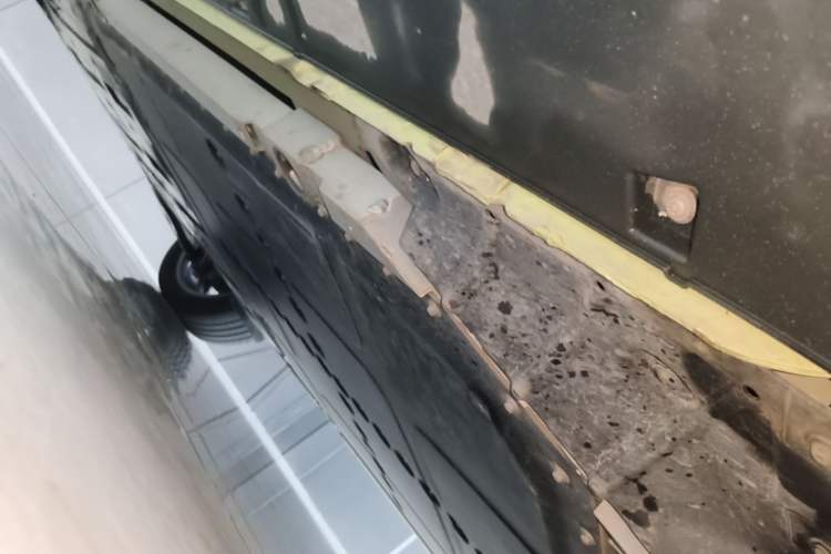 Used firefly 2025 Illuminated Edition Right Side Sill