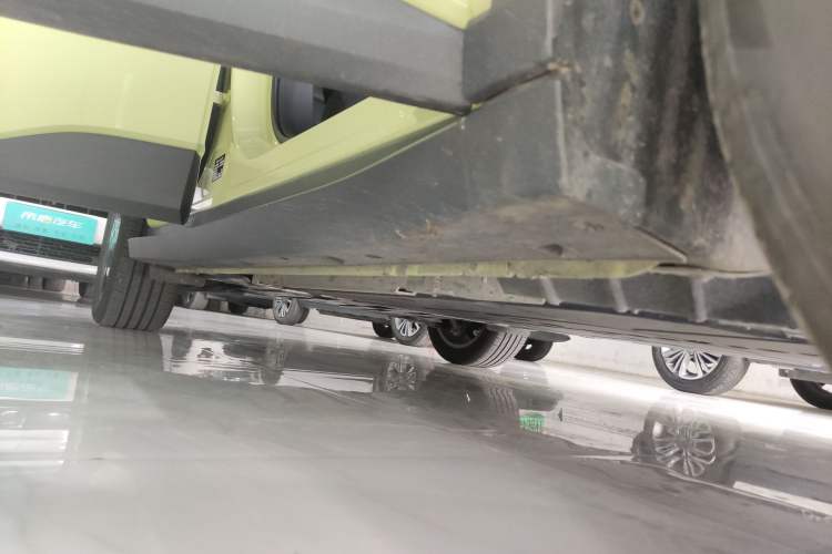 Used firefly 2025 Illuminated Edition Right Side Sill