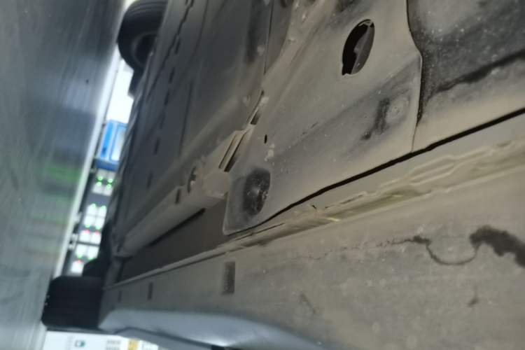 Used firefly 2025 Free Edition Right Side Sill