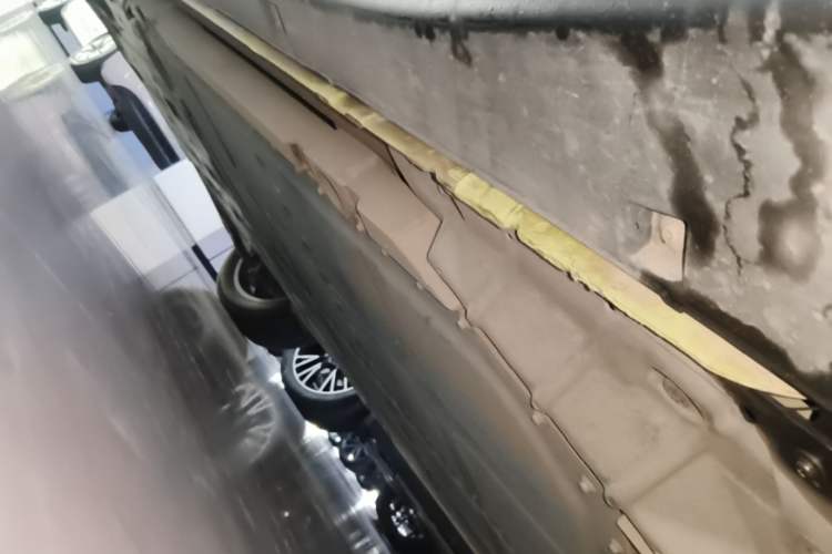 Used firefly 2025 Illuminated Edition Right Side Sill