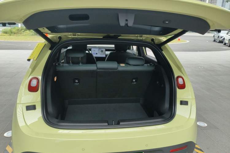Used firefly 2025 Free Edition Trunk