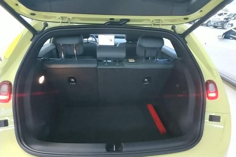 Used firefly 2025 Free Edition Trunk