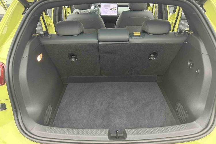 Used firefly 2025 Free Edition Trunk