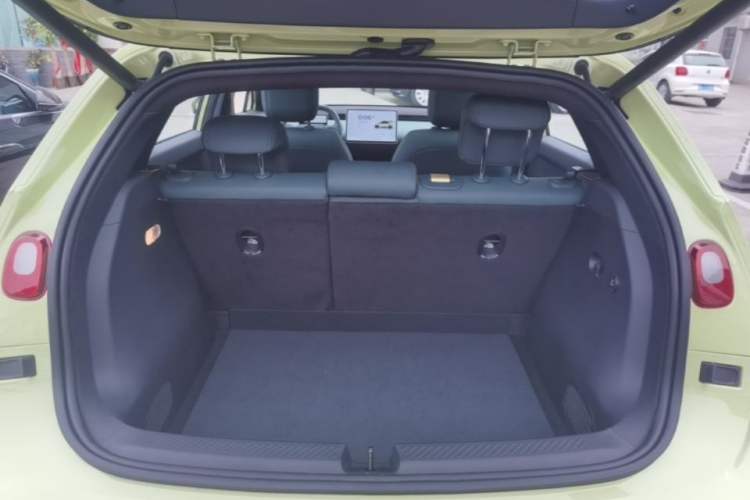Used firefly 2025 Free Edition Trunk