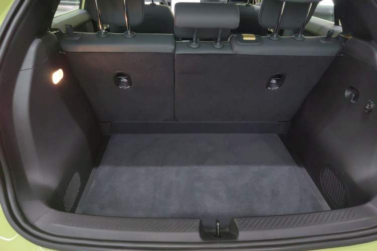 Used firefly 2025 Free Edition Trunk