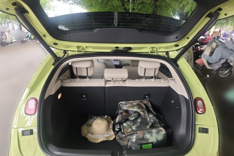 Used firefly 2025 Illuminated Edition Trunk