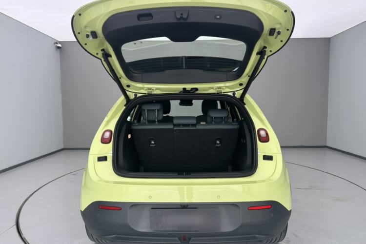 Used firefly 2025 Free Edition Trunk