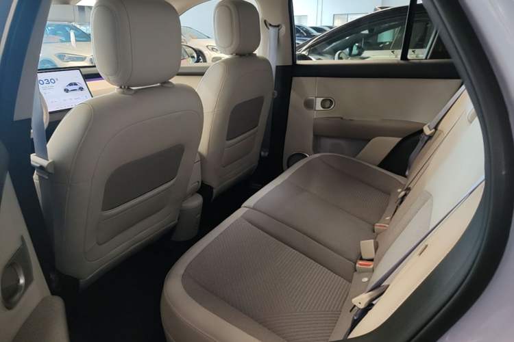 Used firefly 2025 Free Edition Left Rear Seat
