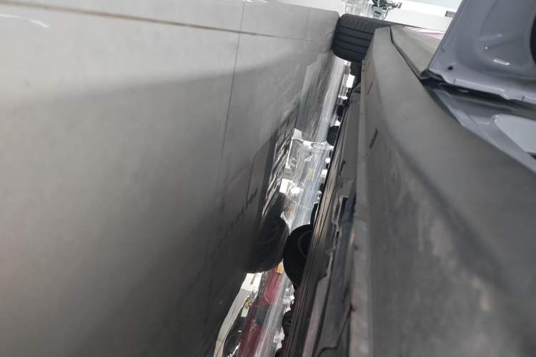 Used firefly 2025 Free Edition Left Side Sill