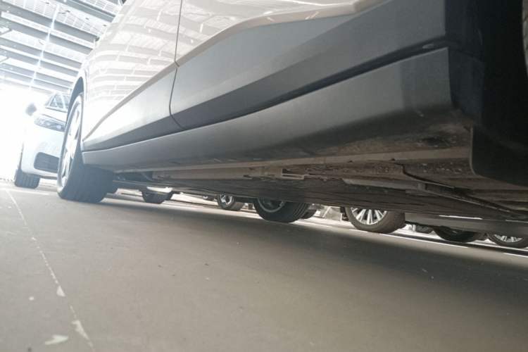 Used firefly 2025 Illuminated Edition Left Side Sill