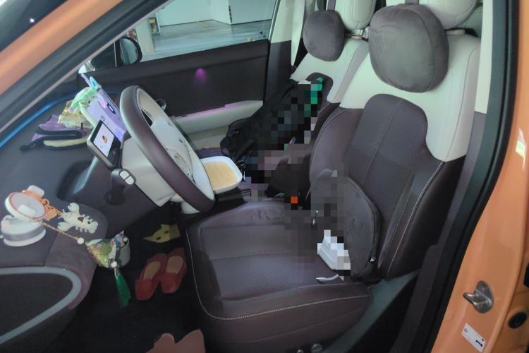 Used firefly 2025 Illuminated Edition Left Front Seat