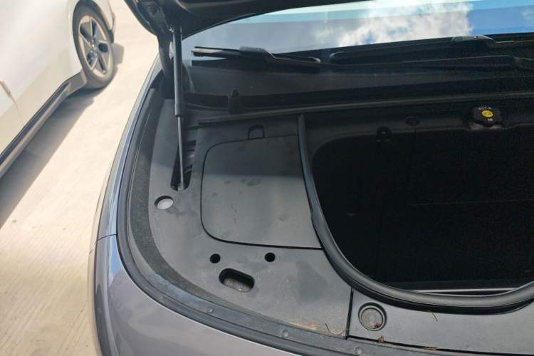 Used firefly 2025 Illuminated Edition Engine Bay Right