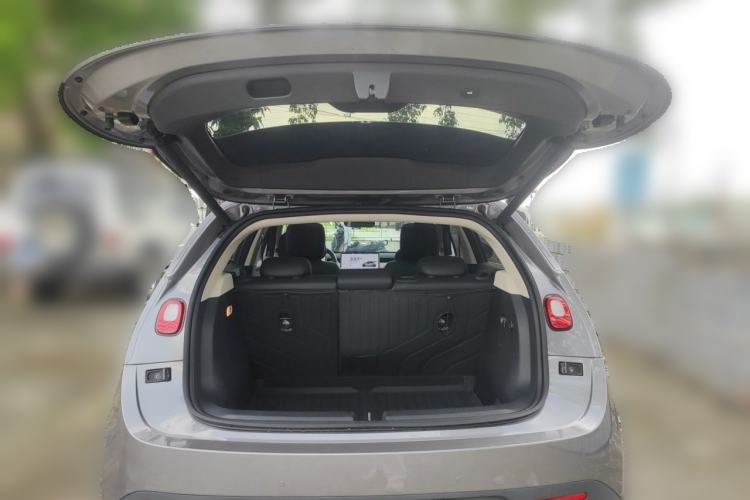 Used firefly 2025 Illuminated Edition Trunk
