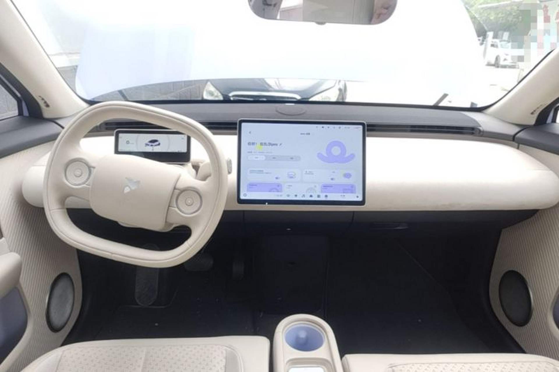 Used firefly 2025 Illuminated Edition Center Console