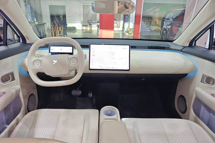 Used firefly 2025 Illuminated Edition Center Console