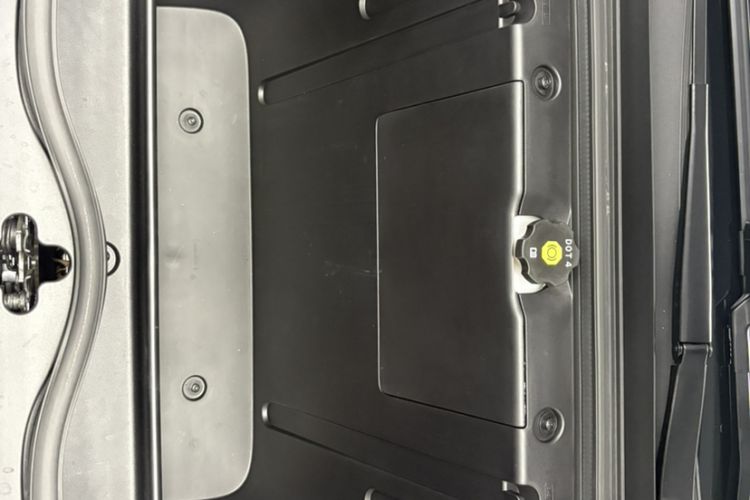 Used firefly 2025 Illuminated Edition Engine Bay