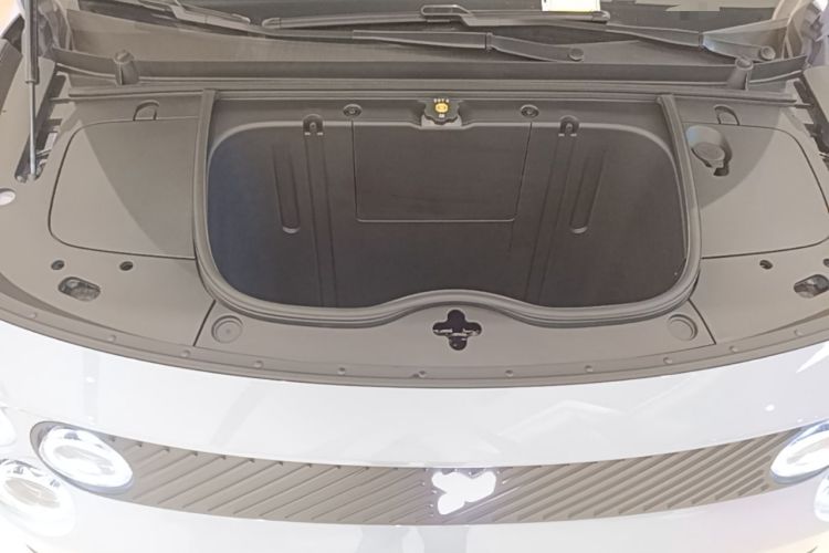 Used firefly 2025 Free Edition Engine Bay