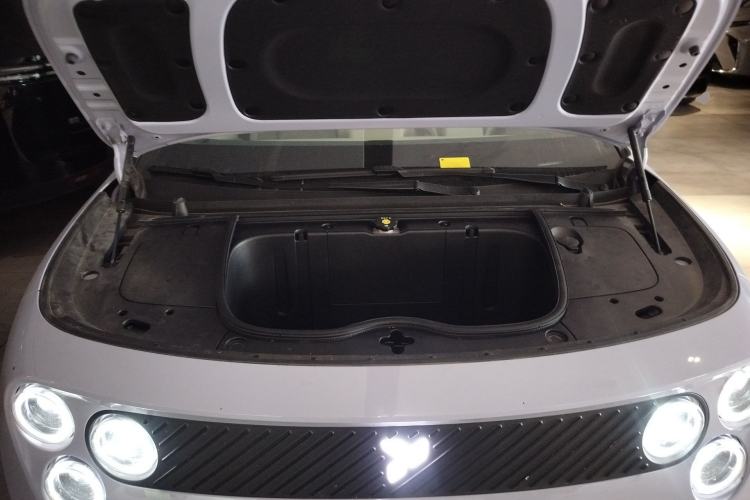 Used firefly 2025 Free Edition Engine Bay