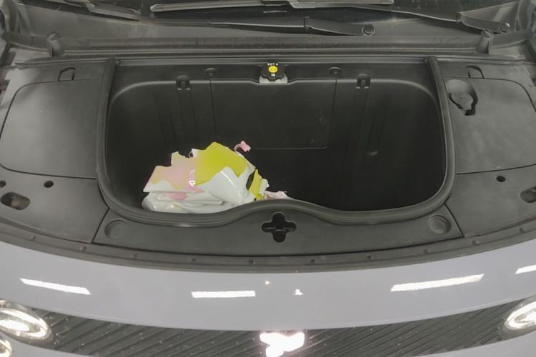 Used firefly 2025 Illuminated Edition Engine Bay