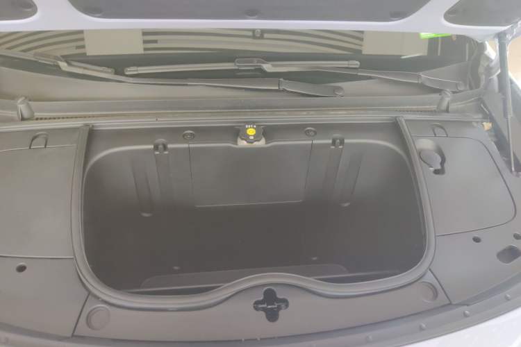 Used firefly 2025 Illuminated Edition Engine Bay