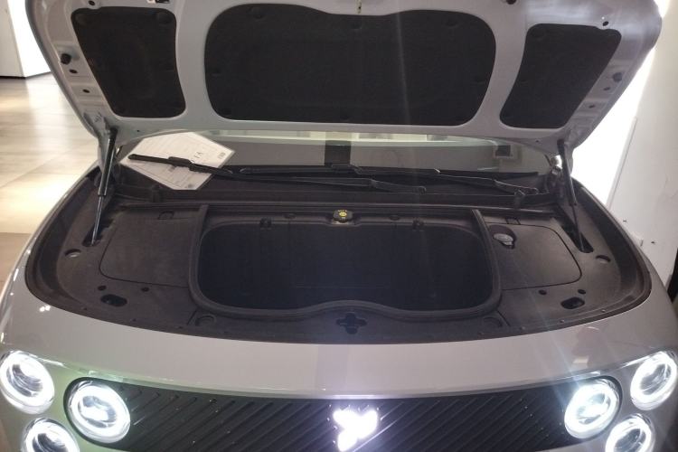 Used firefly 2025 Free Edition Engine Bay