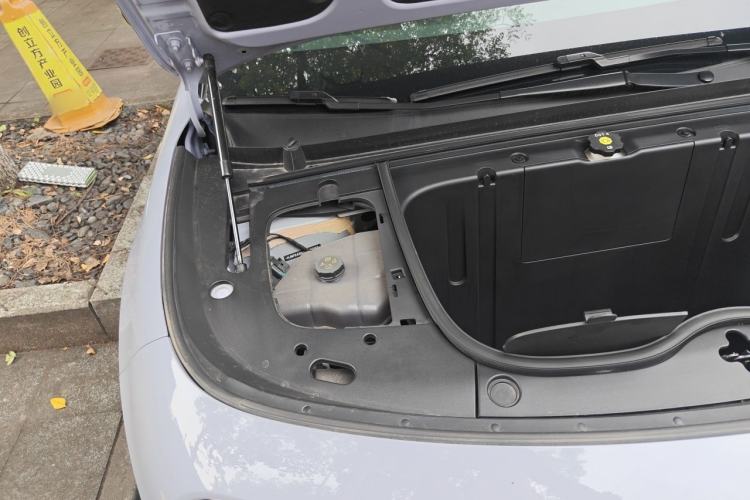 Used firefly 2025 Free Edition Engine Bay Right