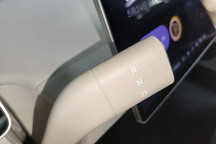 Used firefly 2025 Illuminated Edition Gear Lever