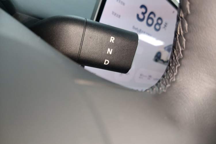 Used firefly 2025 Illuminated Edition Gear Lever