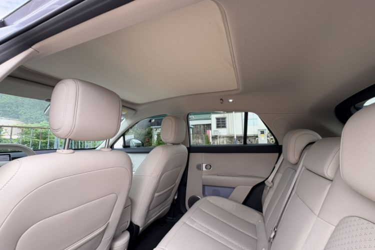 Used firefly 2025 Illuminated Edition Headliner