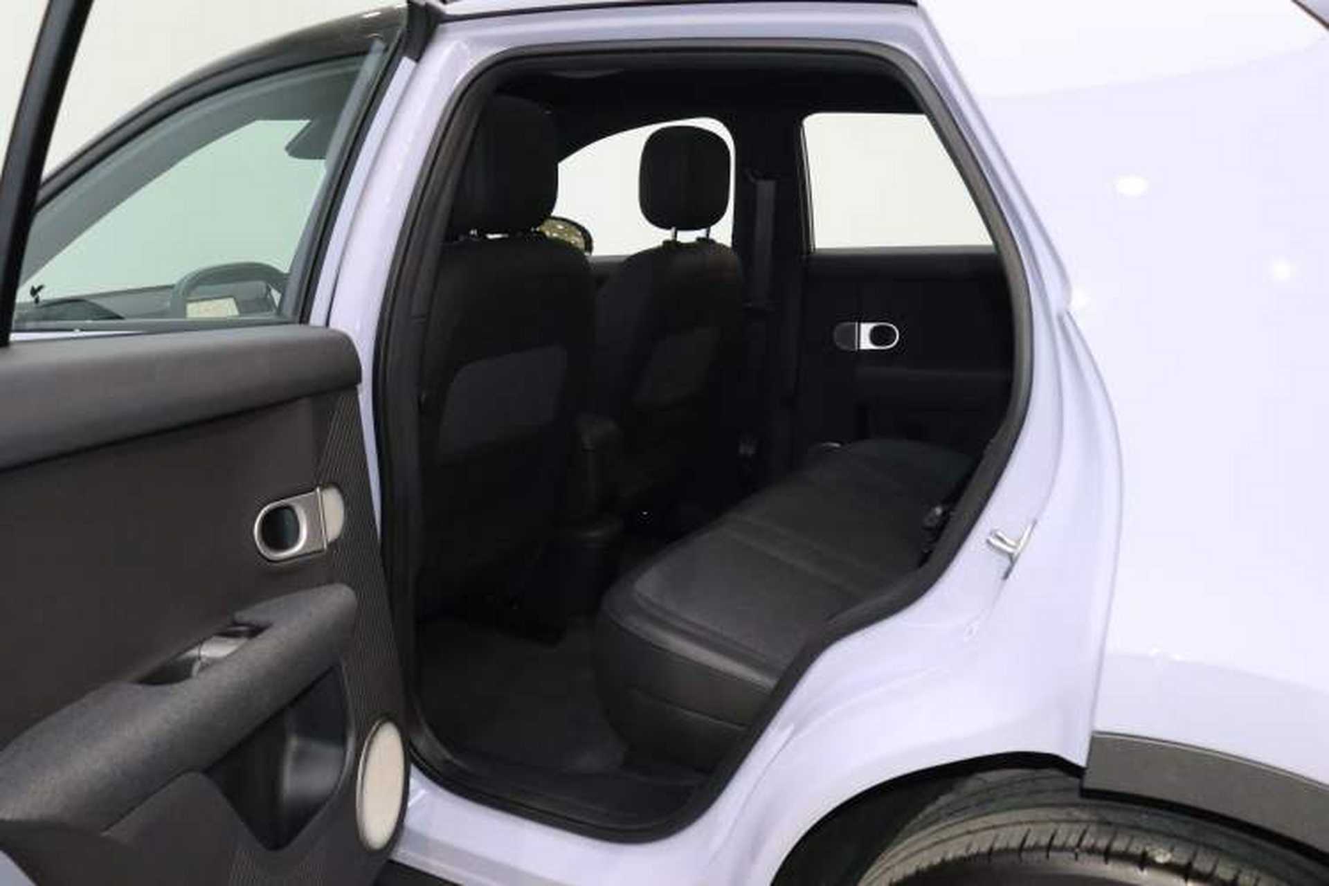 Used firefly 2025 Free Edition Interior 2