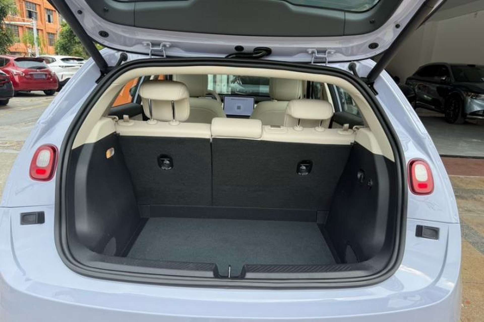 Used firefly 2025 Illuminated Edition Interior 2