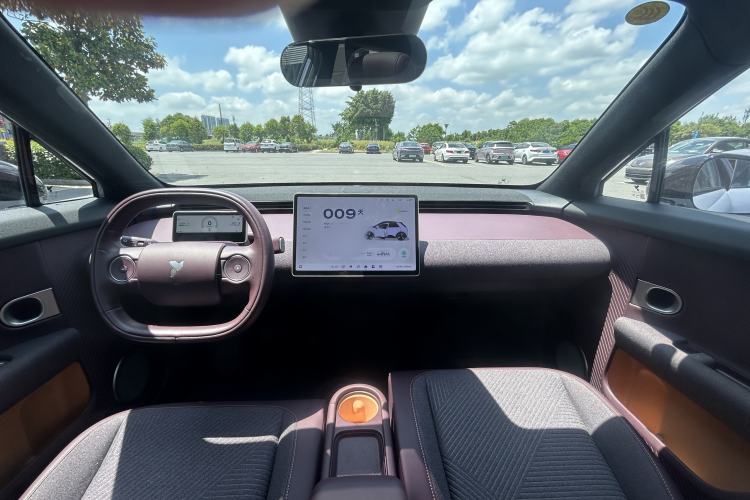 Used firefly 2025 Free Edition Interior 4