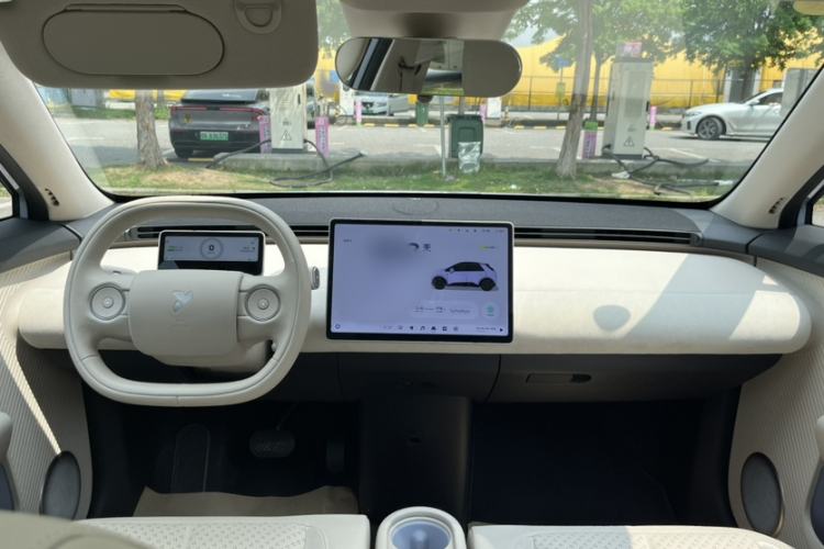 Used firefly 2025 Illuminated Edition Interior 4