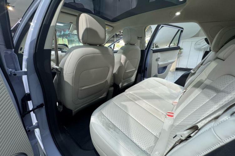 Used firefly 2025 Illuminated Edition Interior 8