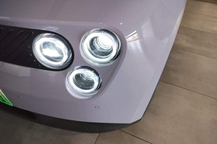 Used firefly 2025 Free Edition Left Front Headlight