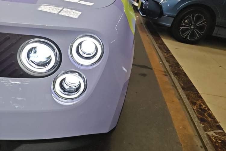 Used firefly 2025 Free Edition Left Front Headlight
