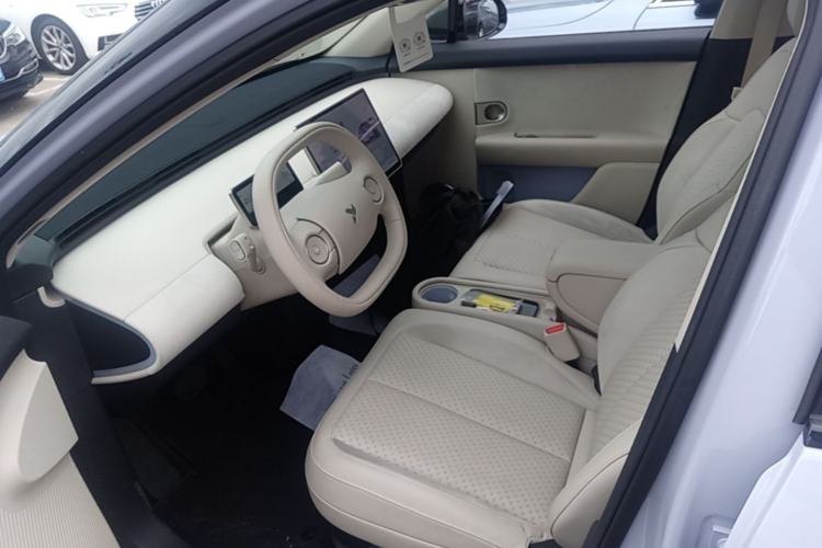 Used firefly 2025 Illuminated Edition Left Front Seat