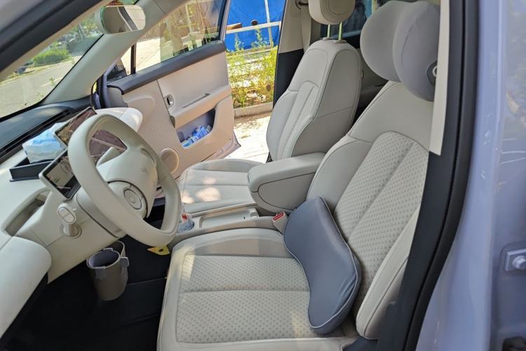 Used firefly 2025 Illuminated Edition Left Front Seat