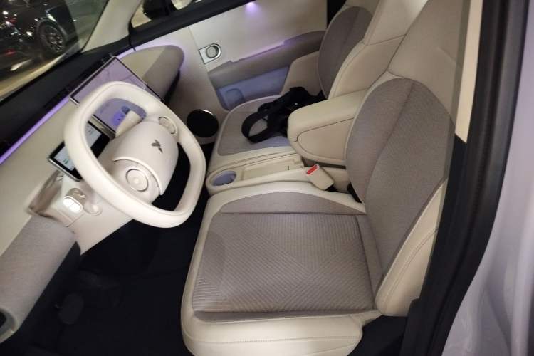Used firefly 2025 Free Edition Left Front Seat