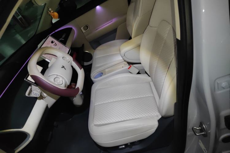 Used firefly 2025 Illuminated Edition Left Front Seat